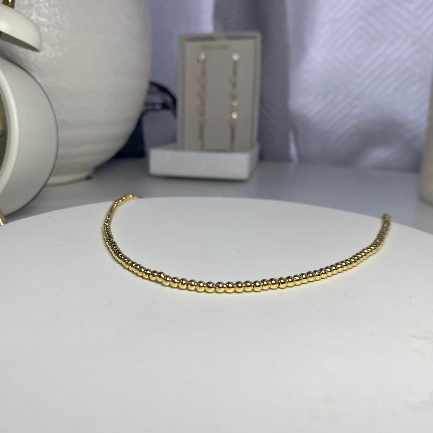 B SIMPLE NECKLACE