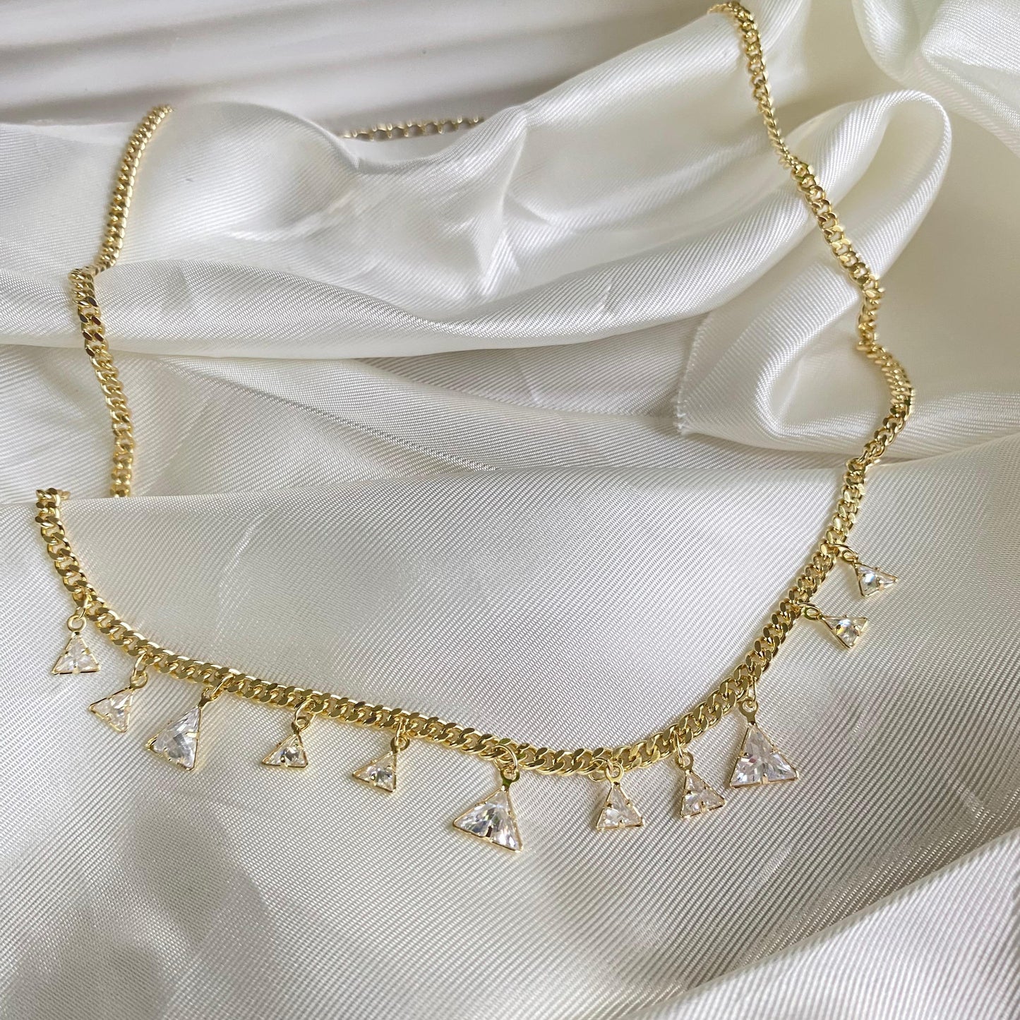YASHI NECKLACE